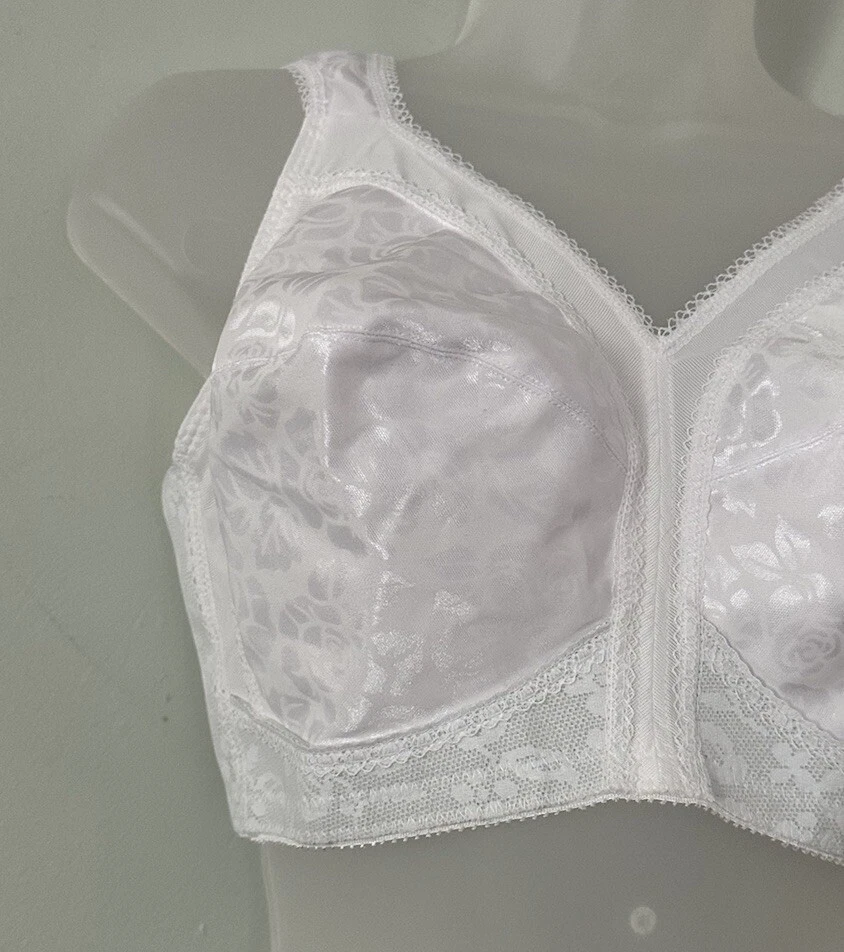 Playtex 18-Hour Original Comfort Strap Wirefree Bra Style 4693 Size 36DD White - Image 2 of 4