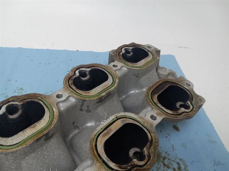 2007 - 2012 FORD TAURUS LOWER INTAKE MANIFOLD - Image 3 of 4