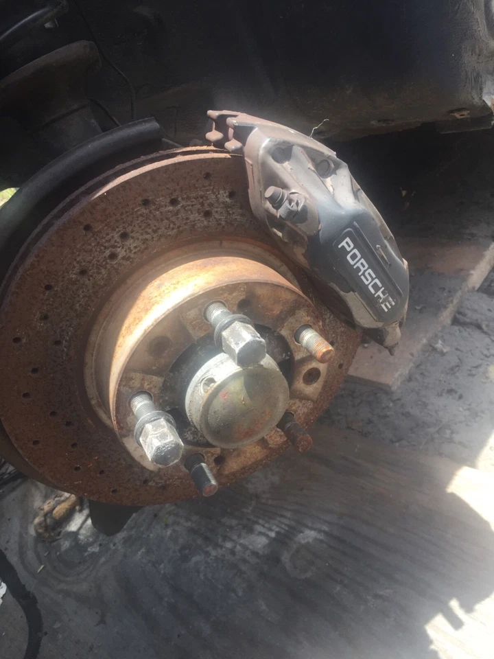 Porsche 968  Front  suspension Right or left   Brembo Brakes Porsche 944 924 - Image 2 of 4