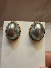 14 KT Gold Mabe Pearl Earrings-Screw Backs