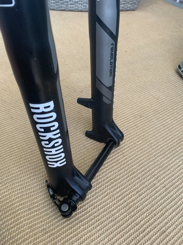 Rockshox Revelation RLT Forks 27.5 140mm Travel Non Boost Tapered Steerer