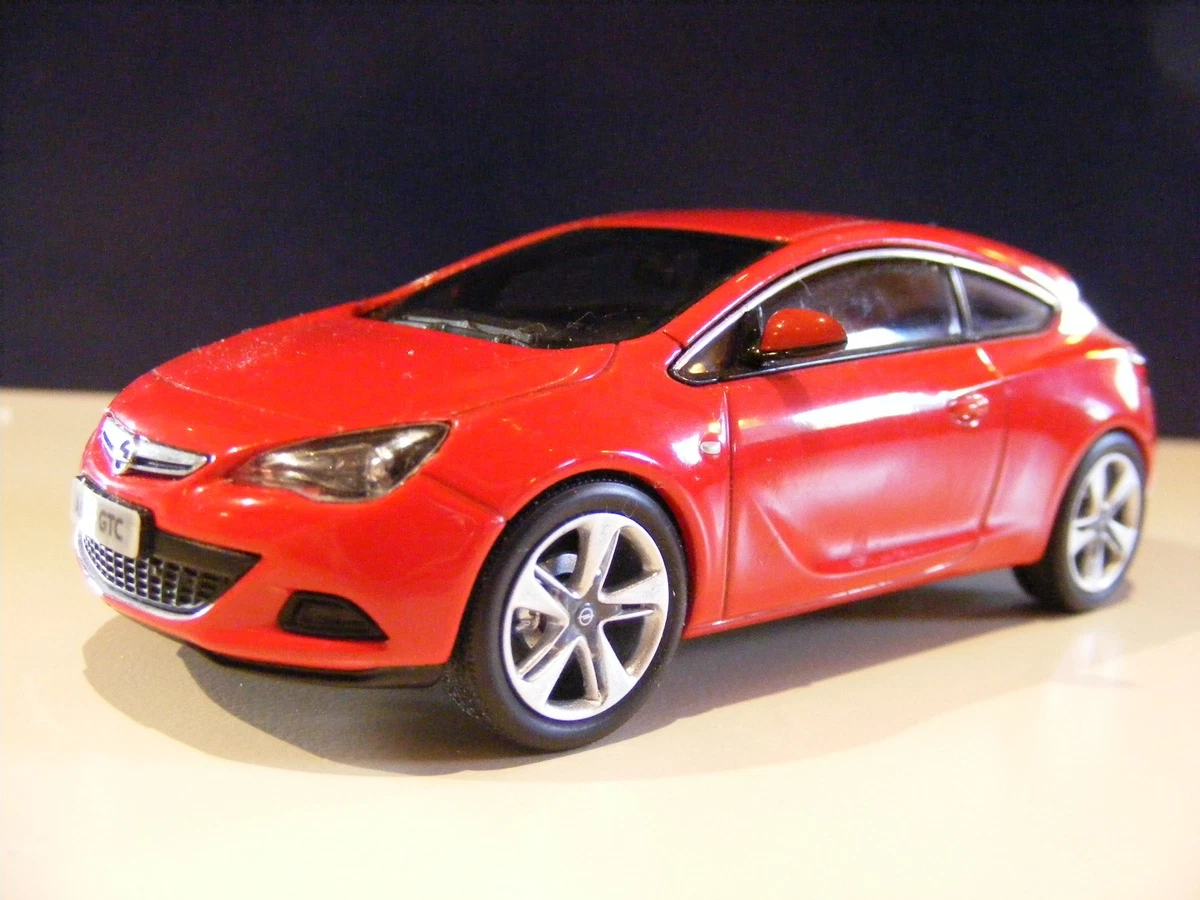 OPEL ASTRA J 2012 BEIGE METAL MINICHAMPS 07751000-10005 1/43