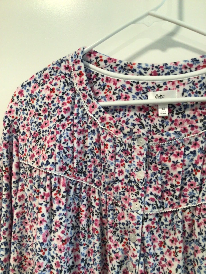 Camisón Manga Larga Colección Aria Terciopelo Floral Bolsillos Pradera 3X (22W-24W) Foto 3 de 4