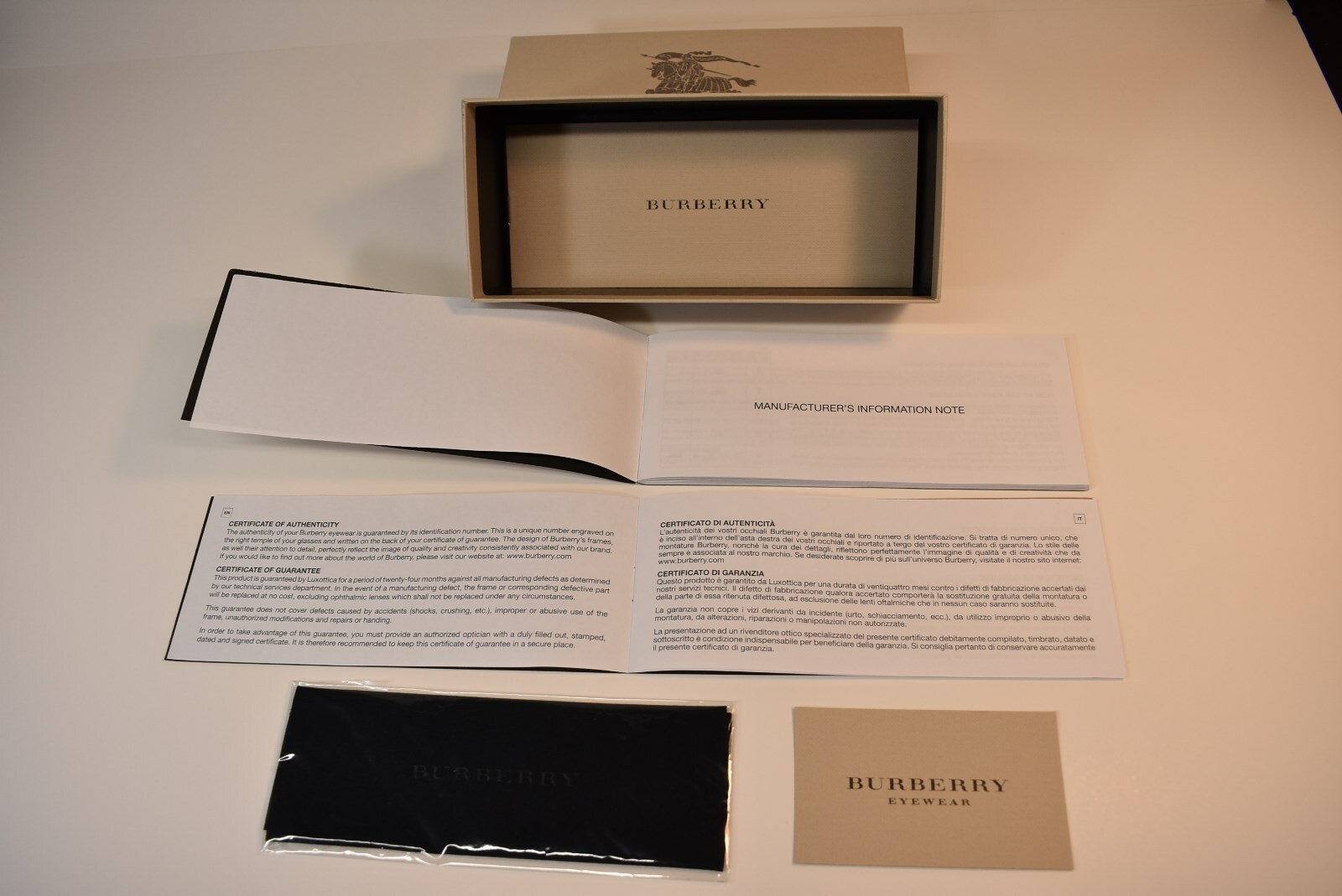 Total 33+ imagen burberry service Abzlocal.mx