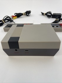 Nintendo NES Classic Edition Entertainment System (Complete, TESTED)