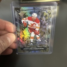 2022-23 OPC Platinum Liquid Metal Jonathan Huberdeau 67 Calgary Flames 139/349