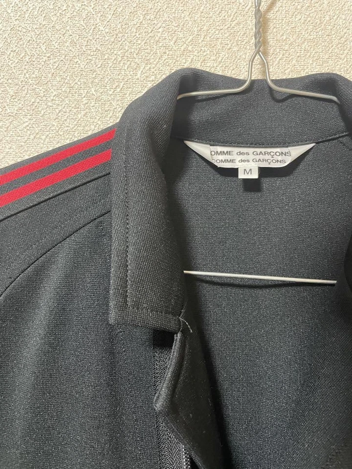 abrigo largo comme des garcons gris carbón Foto 4 de 4