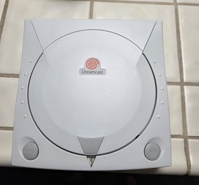 SEGA Dreamcast Launch Edition Home Console - White