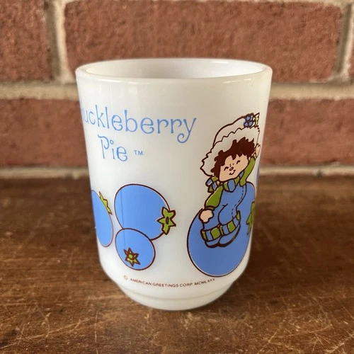 Vintage Ancor Hocking Huckleberry Pie Milk Glass Mug USA