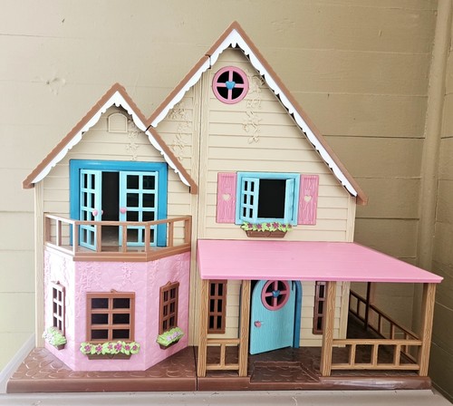 Li'l Woodzeez Honeysuckle Hillside Cottage House Calico Critters Lights Work