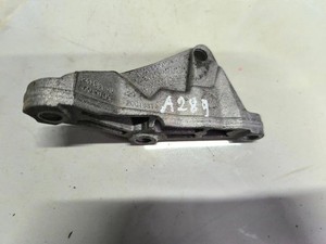 BMW X4 F26 Motorhalter rechts 24168110 3.00 Diesel 190kw 2017 31754681