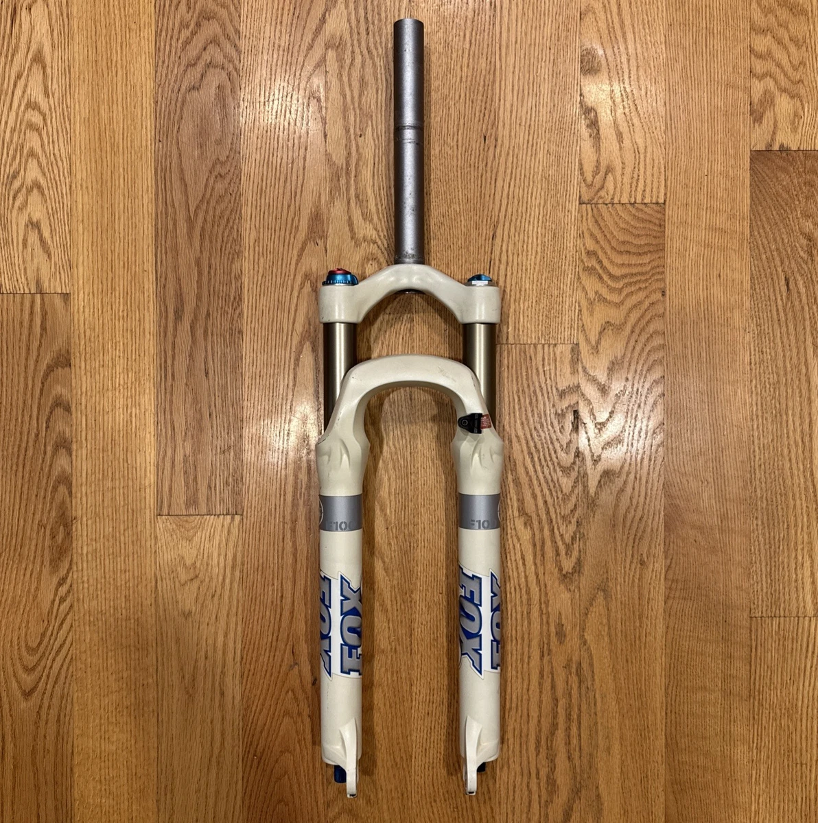 Fox 1 1/8 in-Threadless Suspension Travel 100 mm Bicycle Forks for