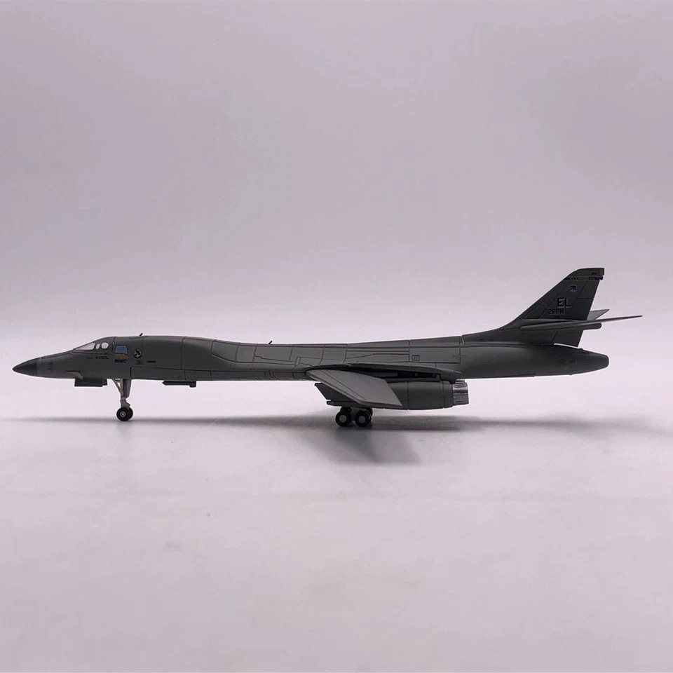 Wltk USAF EL28BW Rockwell B-1B Lancer Bomber 1/200 Diecast Aircraft Jet Model - Image 4 of 4