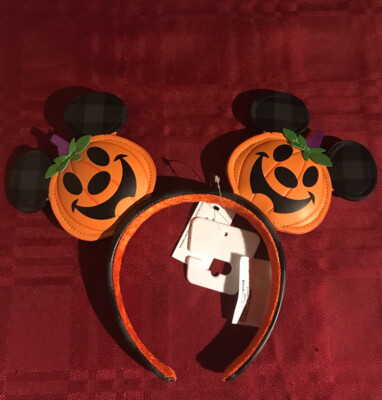 2021 Disney Parks Halloween Mickey Jack O Lantern Pumpkin  display picture 2