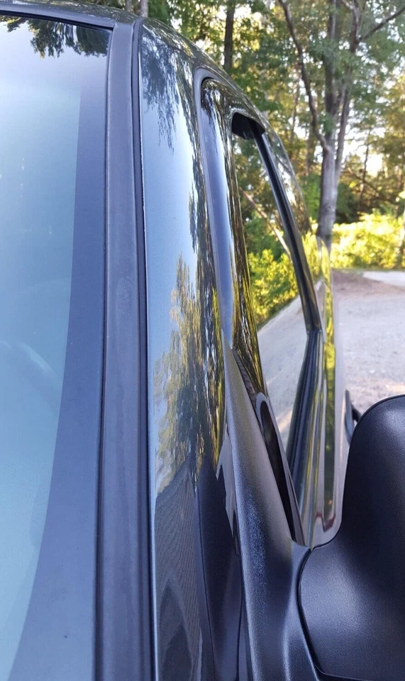 Protectores de lluvia EGR en canal sin cinta para Chevy Silverado 1999-2006 cabina extendida NBS Foto 4 de 4