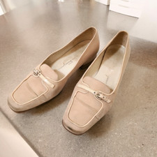 Salvatore Ferragamo Women  s Penny Loafers beige US: 6 1/2 UK: 3 1/2 Auth 5775K