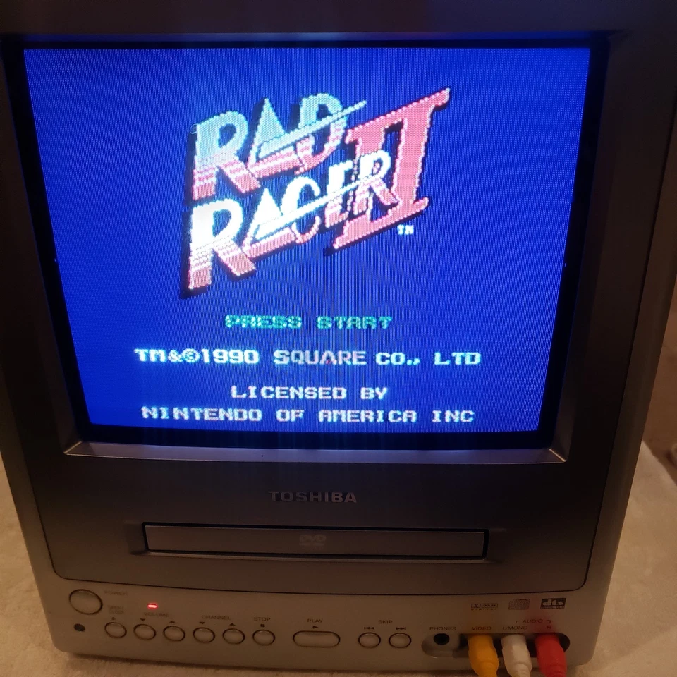 Toshiba 9” CRT TV/DVD Combo Player Gaming Tube MD9DP1 ⚠️ DVD PLAYER NOT WORKING - Image 2 of 4