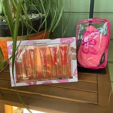 MANNAKADAR BEAUTY Lip Balm/Gloss Set, w Breast Cancer Awareness pouch
