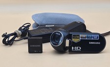 Samsung HMX-R10 HD Digital Camcorder Black With Charger And Case.