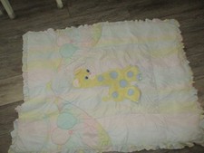 Vtg blanket Giraffe With Balloons Nursery Lambs Ivy Pastel 36x46 quilt