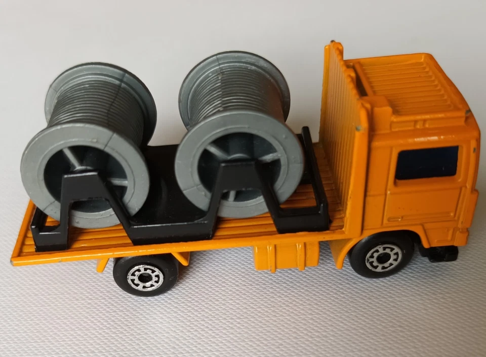 Camión de cable Matchbox Lesney Superfast 26 Volvo 1991 Foto 2 de 4