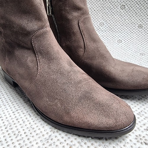 Botas Prada de gamuza marrón Eur 39 - Imagen 7 de 18