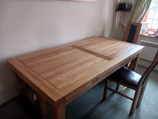 solid oak extendable table 4 chairs and benchs 