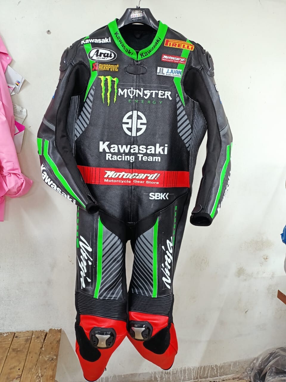 MONSTER KAWASAKI NINJA  MOTOGP RACING LEATHER SUIT AVAILABLE IN ALL SIZE