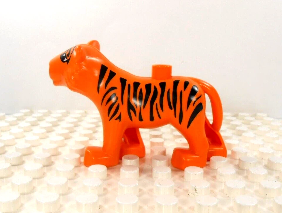 Boneco Lego Duplo Tiger laranja/preto - Imagem 2 de 3