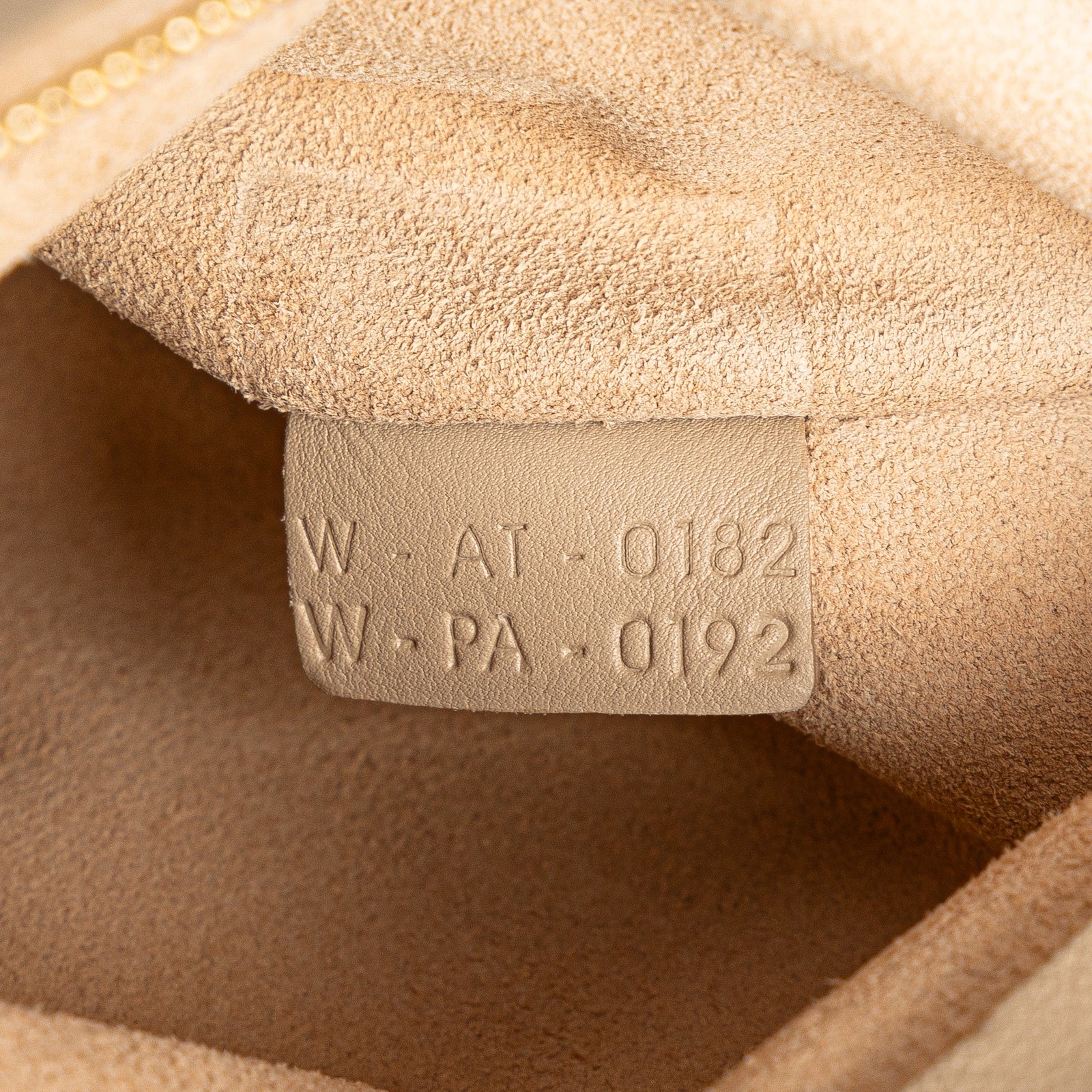 Authenticated Celine Medium Bicolor skin and Sued… - image 7