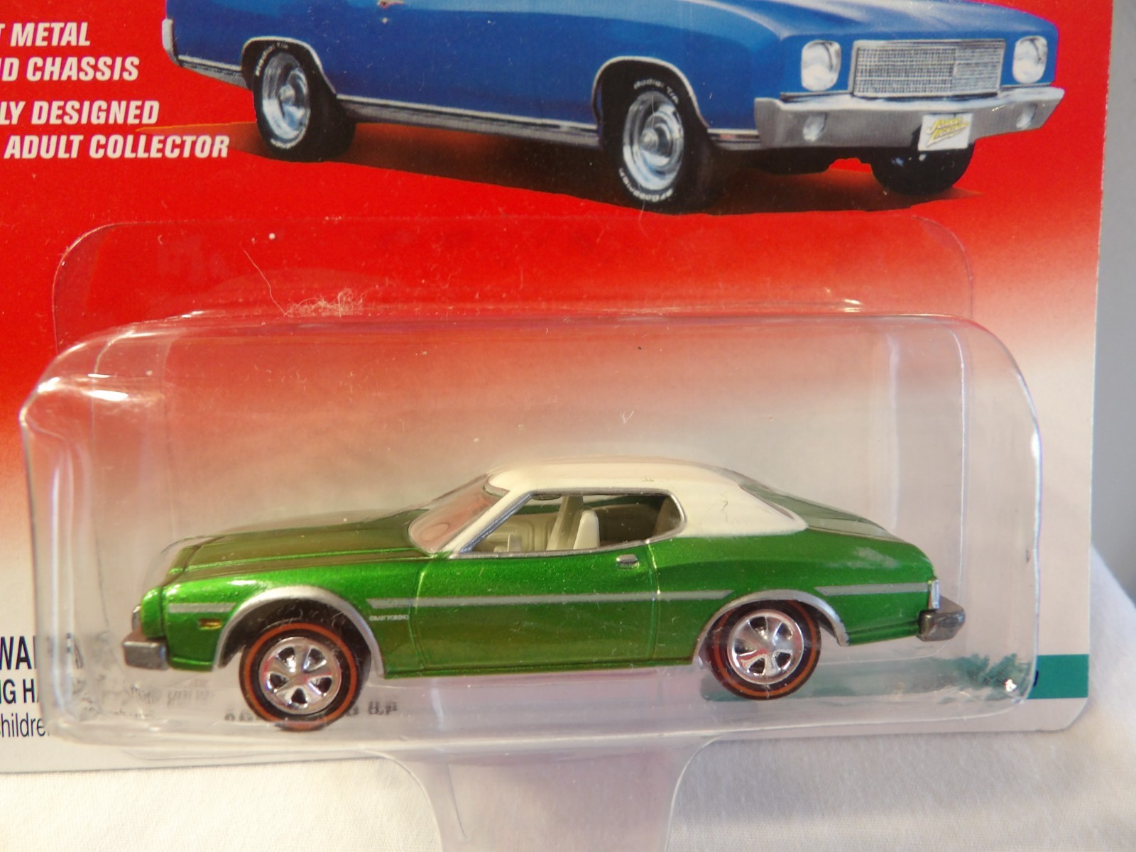 1974 FORD TORINO      2002 JOHNNY LIGHTNING SUPER 70's SERIES   1:64 DIE-CAST