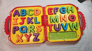Hasbro Sesame Street Elmo's On The Go Letters Alphabet w/ Carry Case COMPLETE