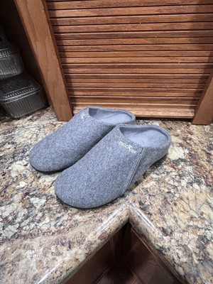 Ergo foot Women s  9.  Men s 8. gray slippers  New  NWOB