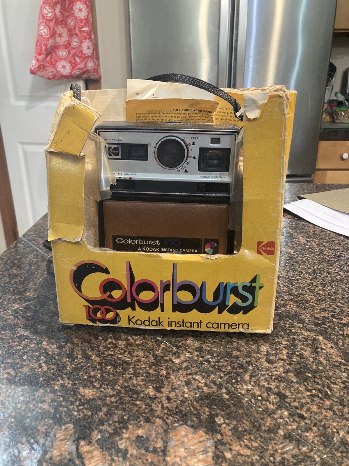 Kodak instant camera colorburst 100 with box and manuals. Film Cart In Camera.-image