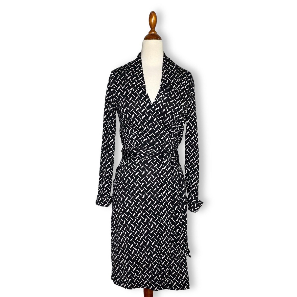 57美品　DIANE von FURSTENBERG シルク100% Diane von Furstenberg Nieves Silk-Twill and Chiffon Dress | eBay