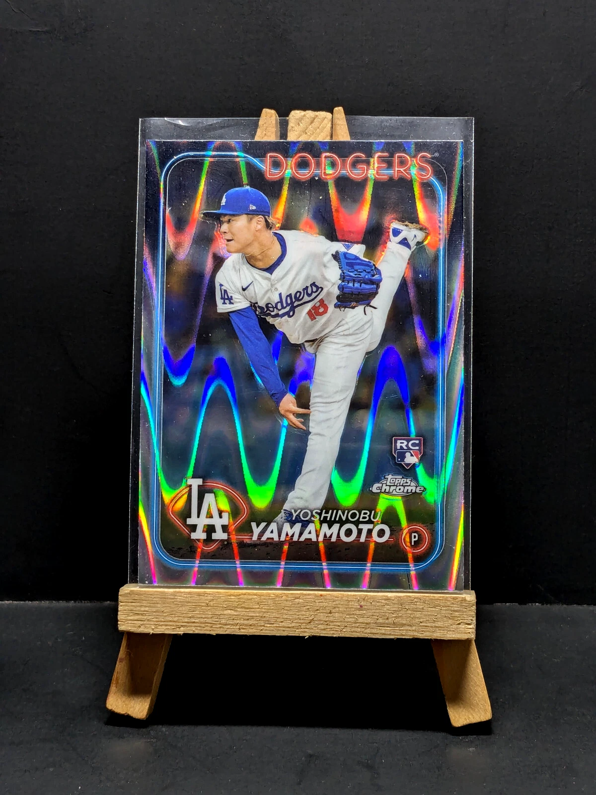 2024 Topps Chrome Yoshinobu Yamamoto RC #18 Raywave Refractor Dodgers