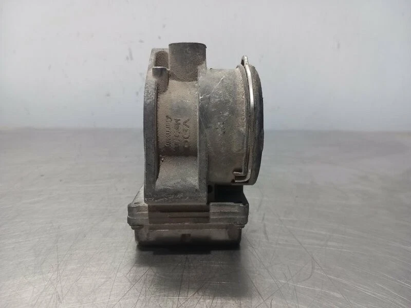 059128063A corps de papillon pour AUDI A6 AVANT (4B5) 2001 821693 - Photo 3/4