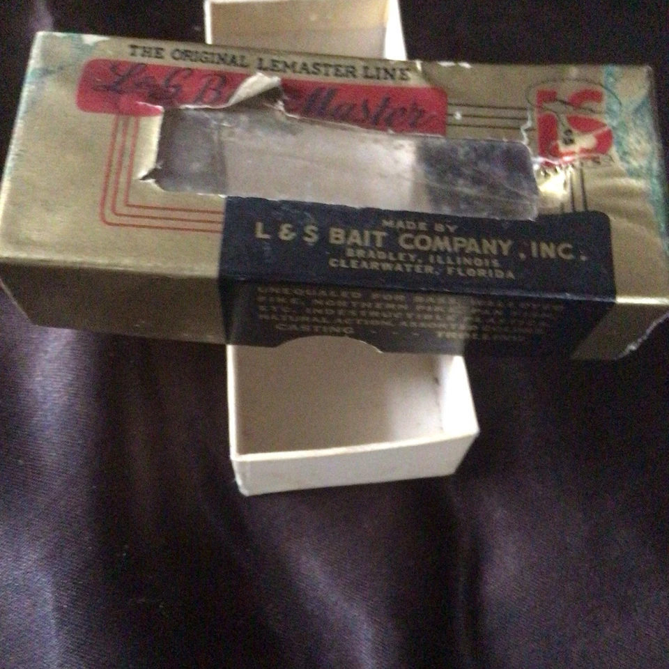 Vintage L & S Bass Master Fishing Lure BOX & Advertising Insert Only - Image 3 of 4