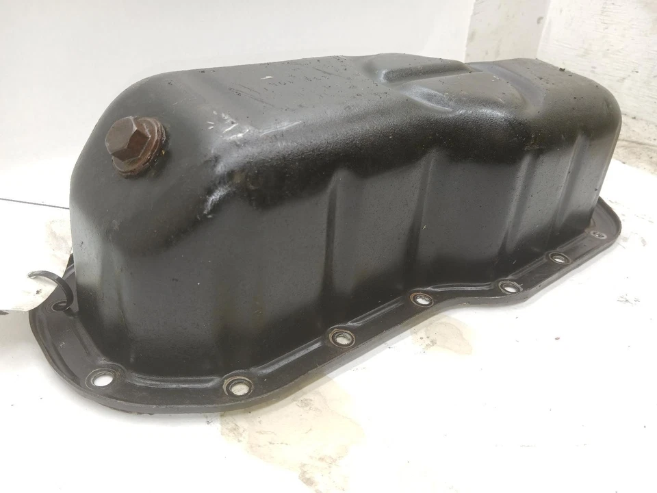 '15-'18 TOYOTA TUNDRA cárter de aceite inferior OEM ¡6 meses de garantía! Foto 3 de 4