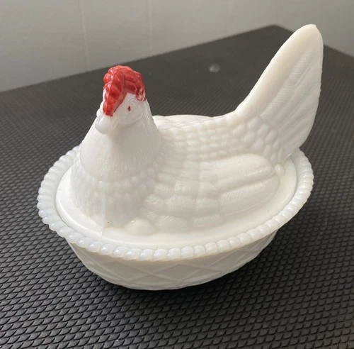 Westmoreland Vintage Milk Glass Hen on Nest Covered Dish White