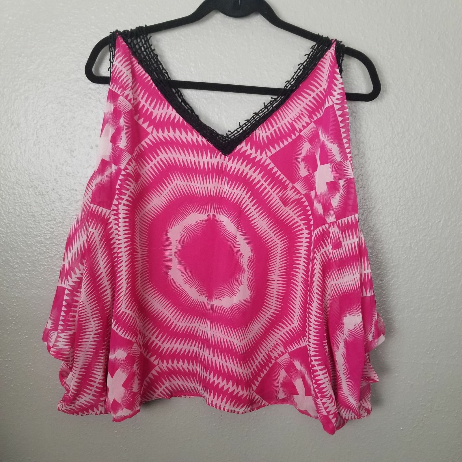 Catherine Malandrino Women's 4 Pink Tie Dye Silk Top Black Lace Trim V