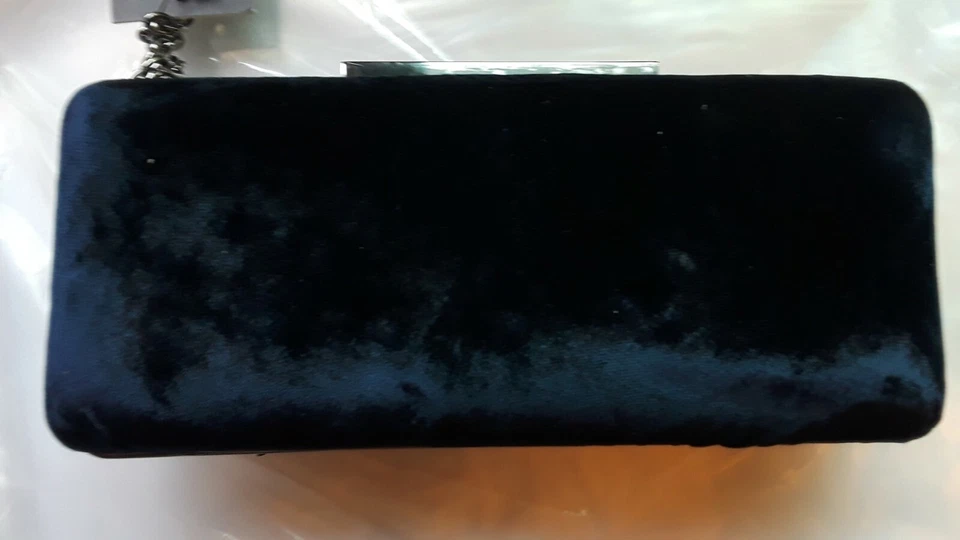 Bolso sin asas Sondra Roberts de lentejuelas con cuentas y cadena negro Foto 3 de 4