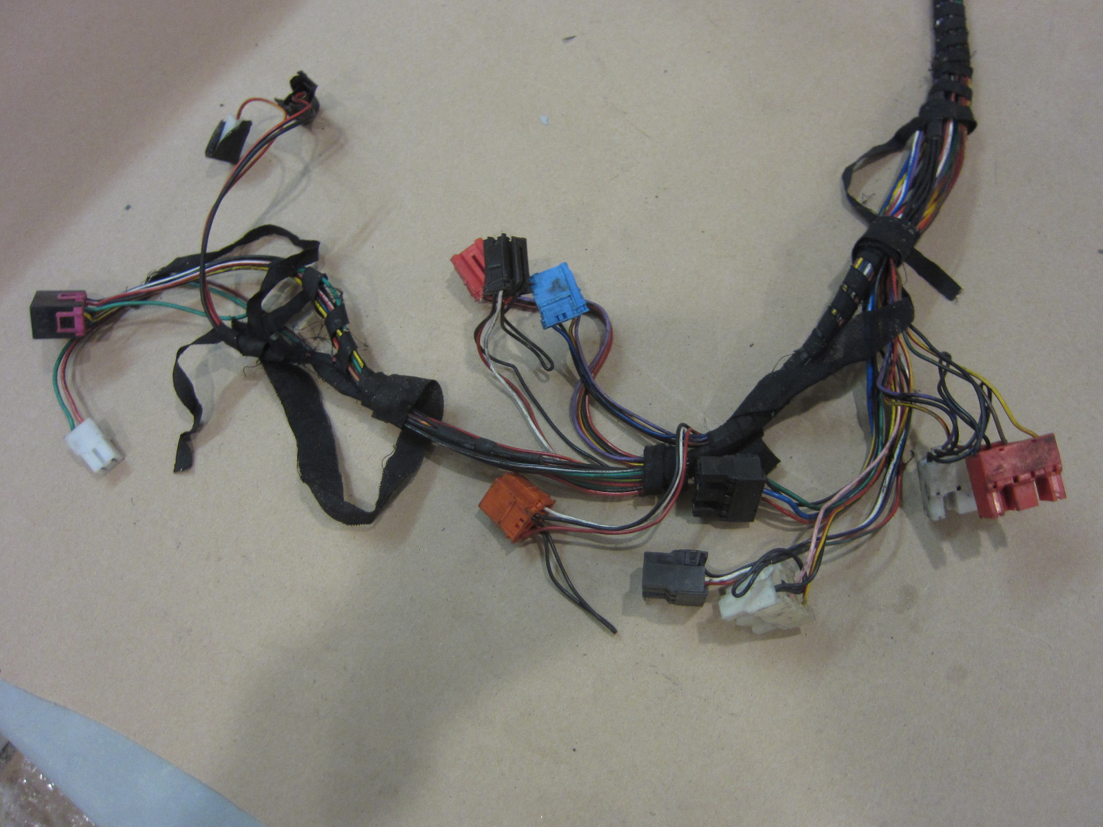 Ferrari 355 - Tunnel Center Console Connection Cables (Used) - P/N 159652