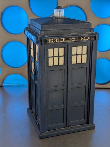 9th 10th Doctor Who TARDIS Phone Flasher Light & Sound Police Box 3” Model - Picture 4 of 8