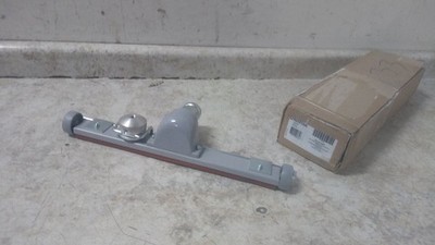 Nilfisk Z7 22030 16 In Width 1-9/16 In Diameter Steel Furniture Nozzle