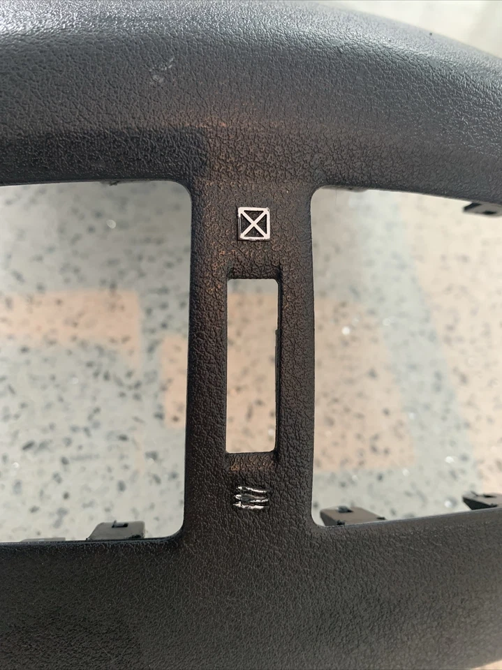 Cubierta de ventilación de aire acondicionado trasera central negra Lexus ES350 2007-2010, 58860-33030, FABRICANTE DE EQUIPOS ORIGINALES Foto 3 de 4