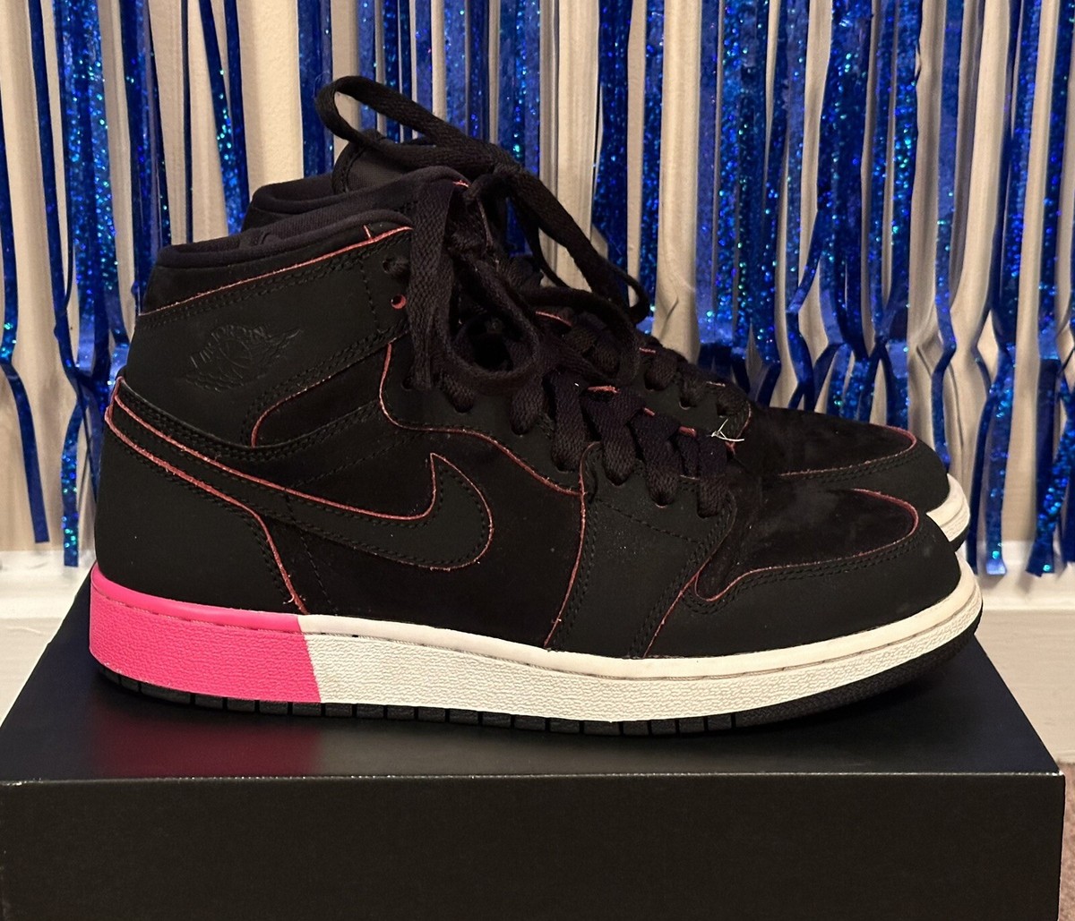 靴 NIKE JORDAN1 RETRO HIGH BLACK HYPER PINK Jordan 1 Retro High Black Hyper Pink White (GS) - 332148-024