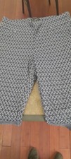 Ladies Soho Cropped Pants Size Medium Very Nice Stretch Waist