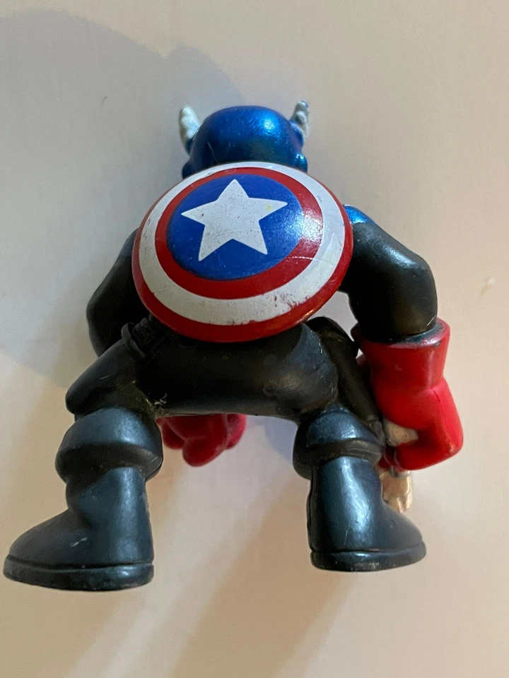 Boneco Marvel Super Hero Squad 2,5” Capitão América John F Walker - Imagem 4 de 4