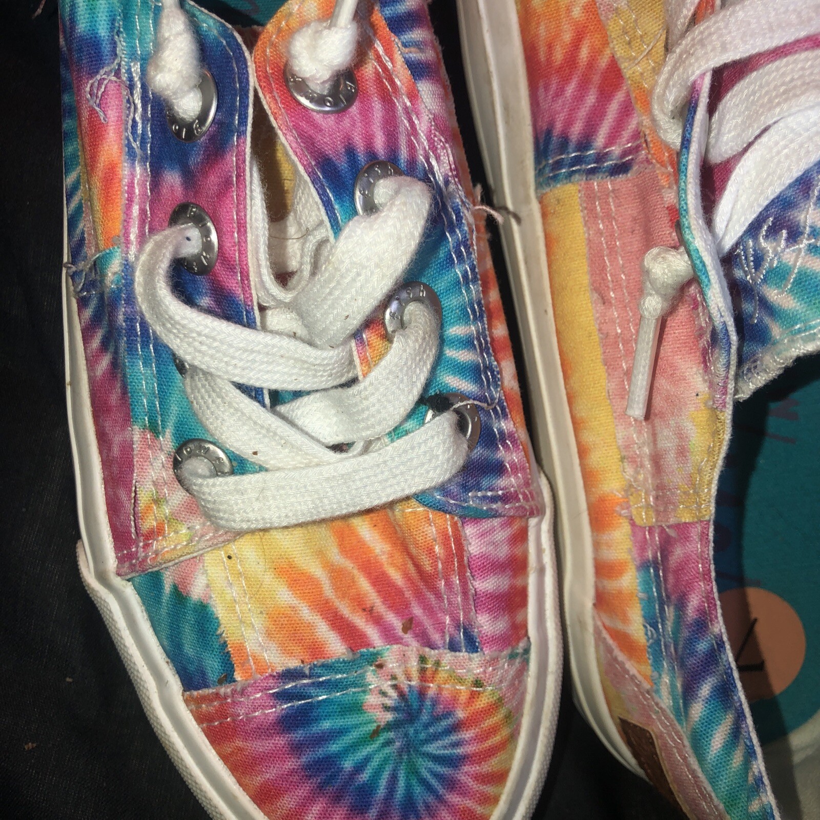 APL Scarpe slip on Blowfish Malibu da donna in tela color cravatta arcobaleno taglia 7